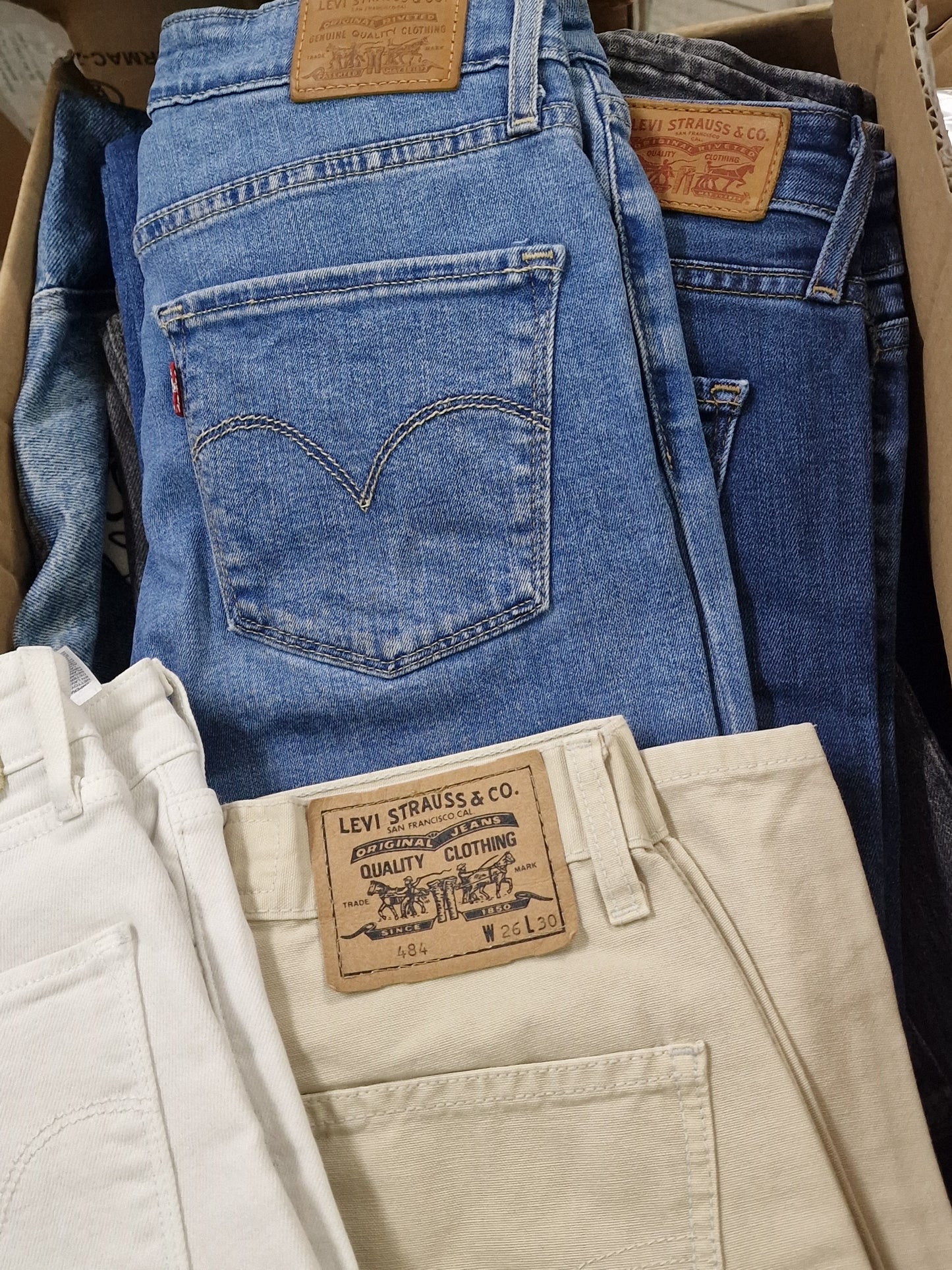 Urban Summer Brand Box – Grade A