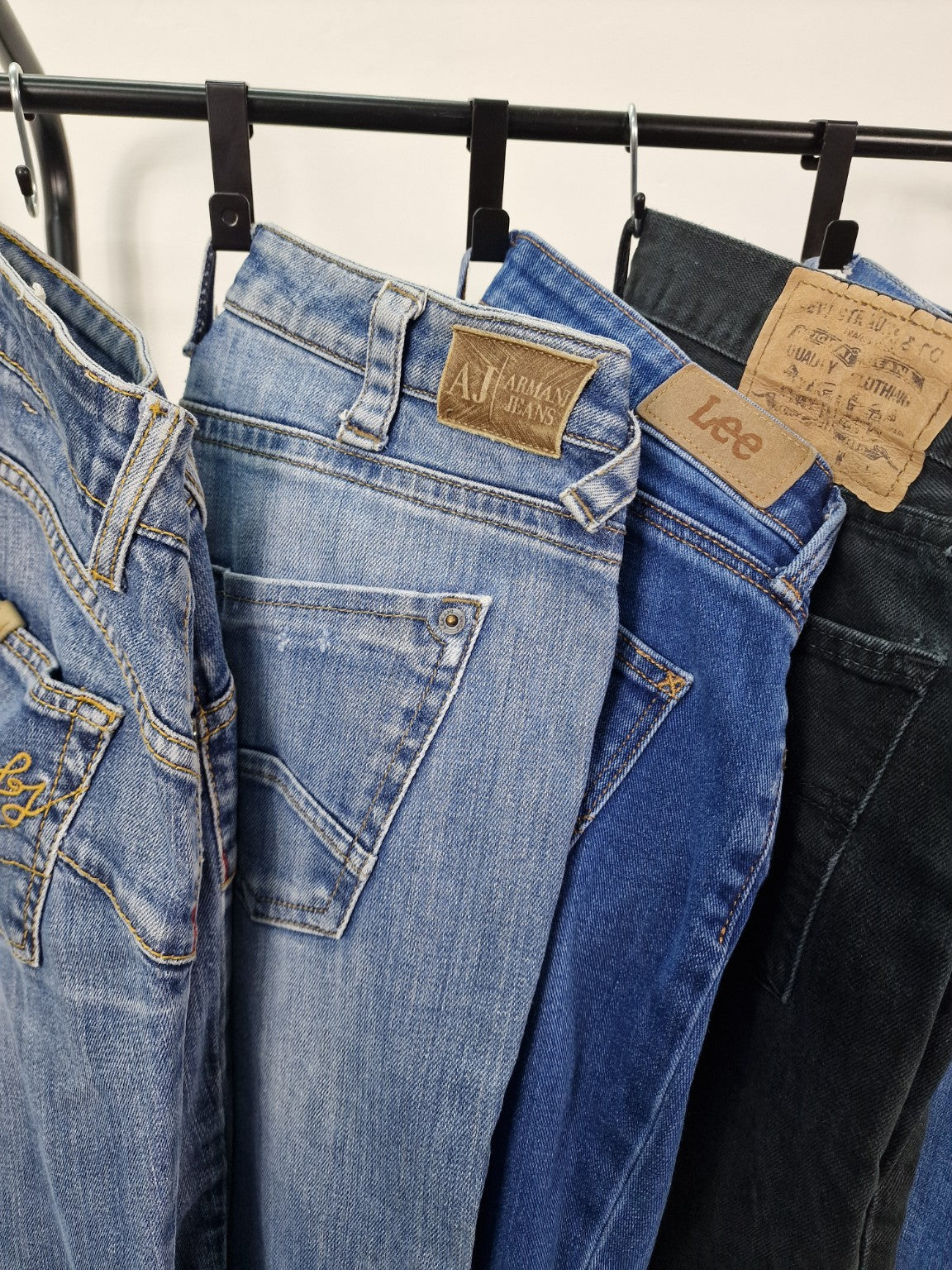 URBAN DENIM BRAND BOX – JEANS VINTAGE BRANDED SELEZIONATI