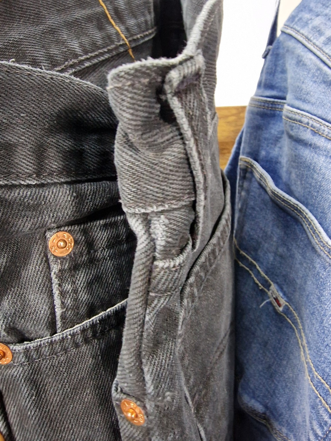 URBAN DENIM BRAND BOX – JEANS VINTAGE BRANDED SELEZIONATI