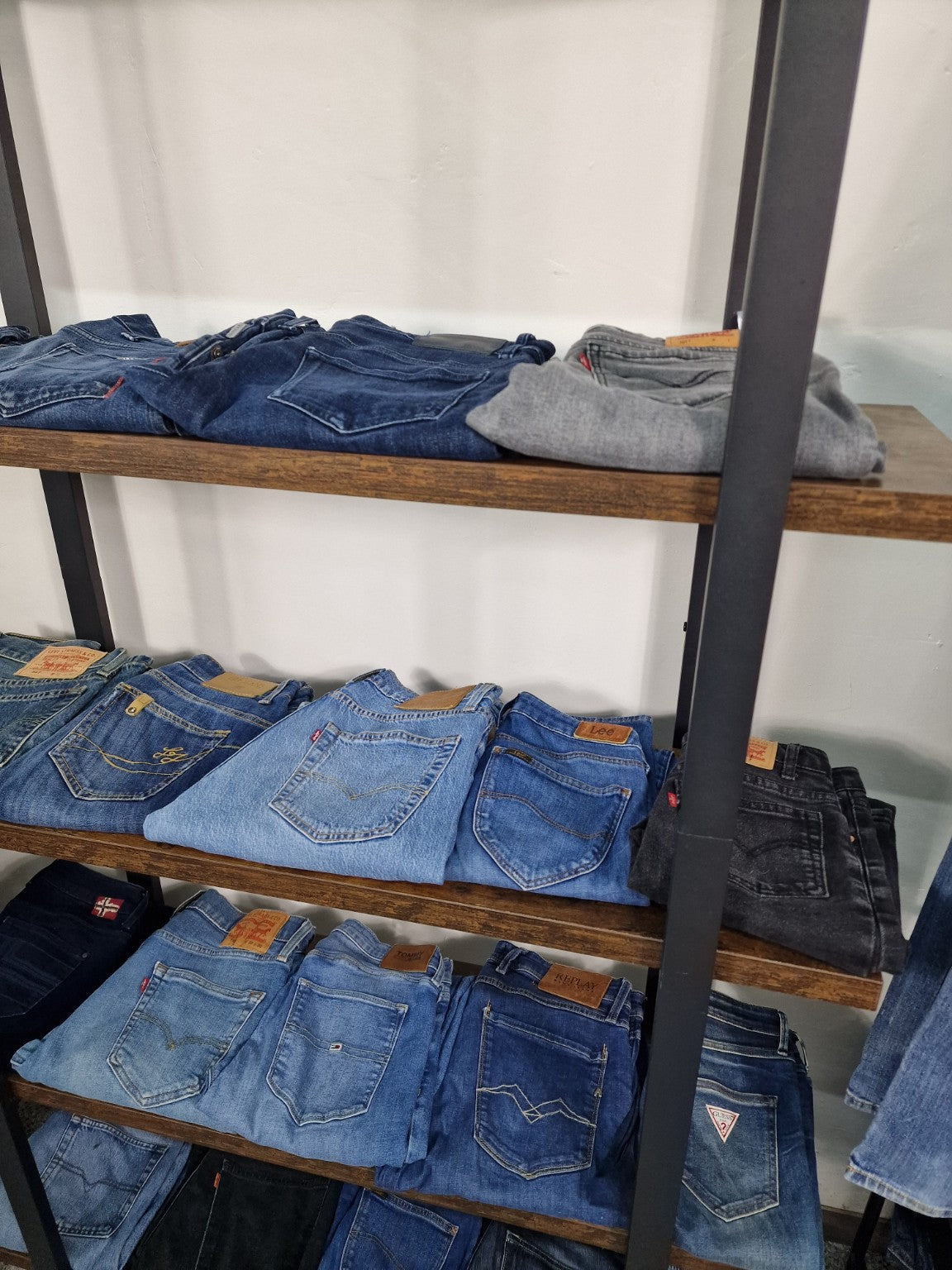 URBAN DENIM BRAND BOX – JEANS VINTAGE BRANDED SELEZIONATI